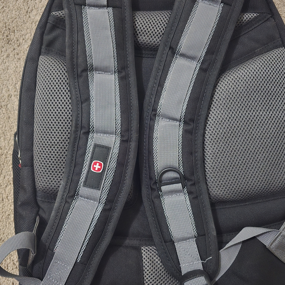 SwissGear Computer Backpack - Picture 2 of 7